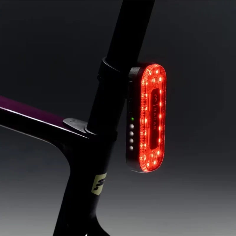 Éclairage Arrière vélo BBB Signal Radar