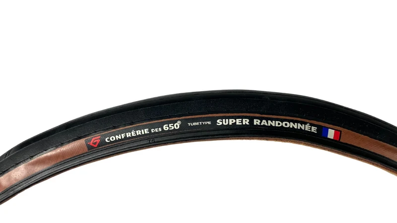 Pneu vélo 650 x 32B slick Hutchinson Confrérie des 650
