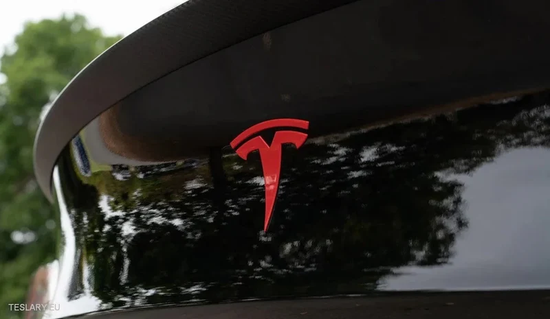Tesla Model Logo arrière 3/Y Noir, Carbone, Chrome, Rouge