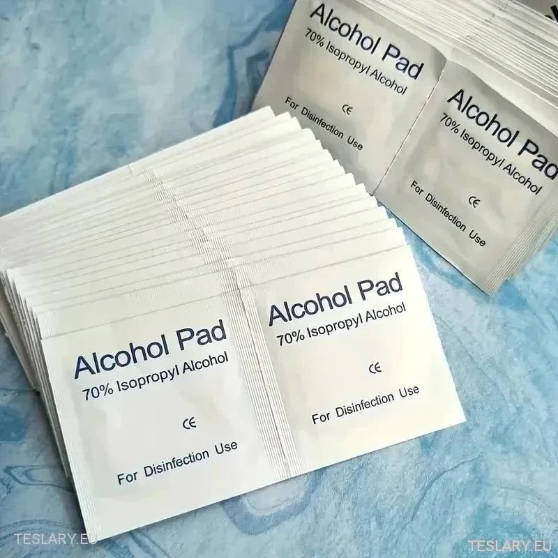 Tampons de préparation pour le nettoyage à l'alcool (adhérence de logos, garnitures, etc.)