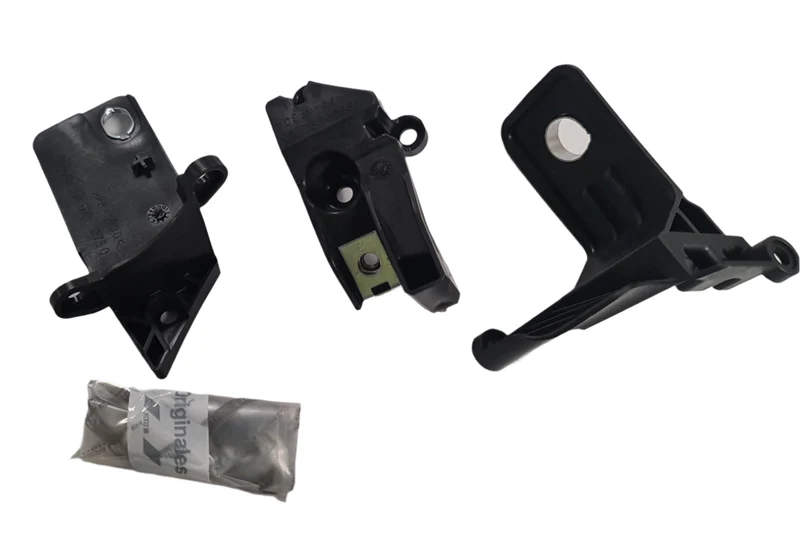 Headlamp Repair Kit, Offside - Giulietta